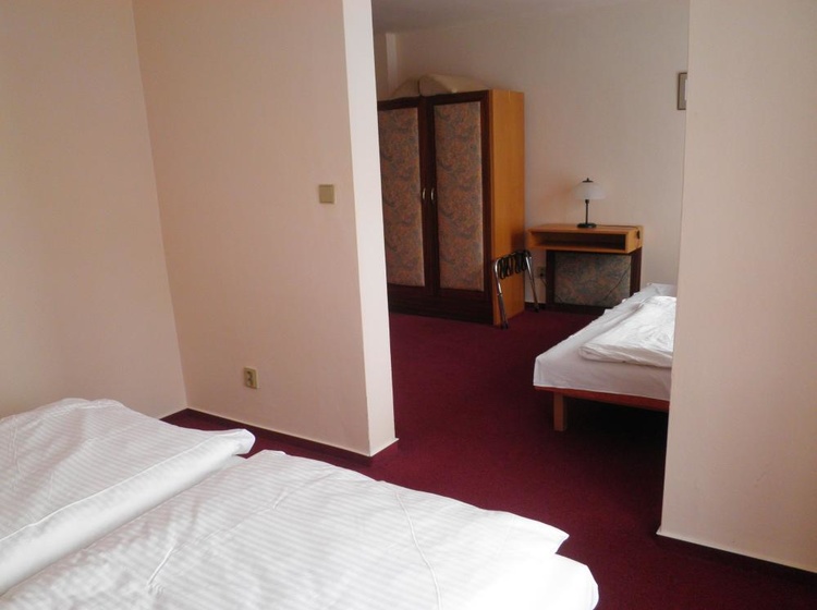 Hotel Zvíkov 1168234183 2